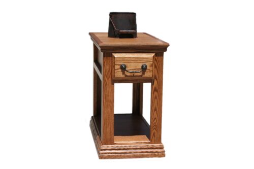 Traditional T251 End Table shown in Oak